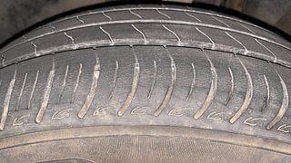Used 2021 Renault Triber RXZ AMT Petrol Automatic tyres LEFT FRONT TYRE TREAD VIEW