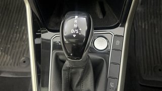 Used 2023 Volkswagen Virtus Topline 1.0 TSI AT Petrol Automatic interior GEAR  KNOB VIEW