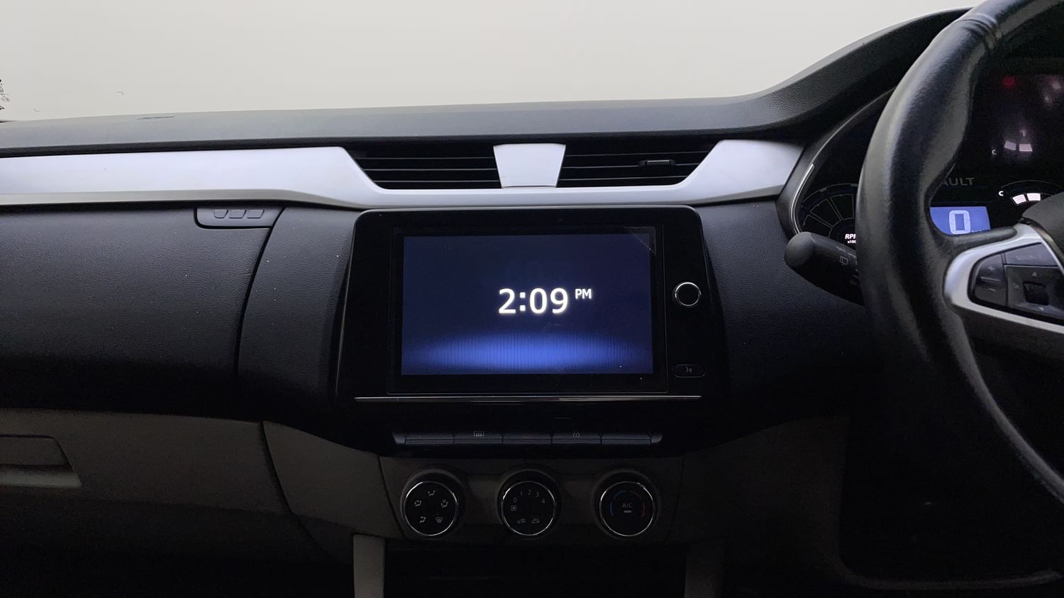 New Renault Triber interior MUSIC SYSTEM & AC CONTROL VIEW