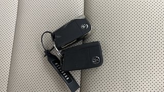 Used 2023 Volkswagen Virtus Topline 1.0 TSI AT Petrol Automatic extra CAR KEY VIEW