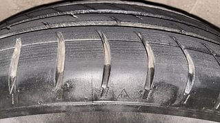 Used 2014 Hyundai i20 Asta 1.4 CRDI Diesel Manual tyres RIGHT REAR TYRE TREAD VIEW