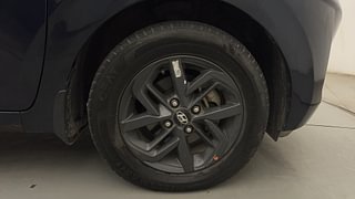 Used 2022 Hyundai Grand i10 Nios Sportz 1.2 Kappa VTVT CNG Petrol+cng Manual tyres RIGHT FRONT TYRE RIM VIEW