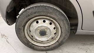 Used 2013 Maruti Suzuki Wagon R 1.0 [2013-2019] LXi CNG Petrol+cng Manual tyres RIGHT REAR TYRE RIM VIEW