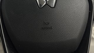 Used 2024 Mahindra XUV 3XO AX7L 1.2 Petrol AT Petrol Automatic top_features Airbags