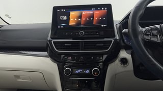 Used 2024 Mahindra XUV 3XO AX7L 1.2 Petrol AT Petrol Automatic interior MUSIC SYSTEM & AC CONTROL VIEW