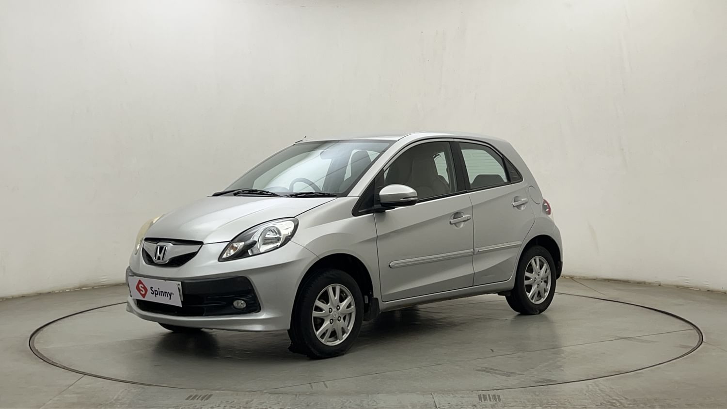 Honda Brio | Vroom-wheel