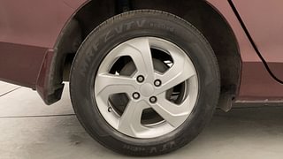 Used 2015 Honda City VX (O) MT Petrol Manual tyres RIGHT REAR TYRE RIM VIEW