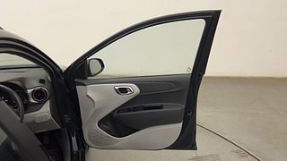 Used 2022 Hyundai Grand i10 Nios Sportz 1.2 Kappa VTVT CNG Petrol+cng Manual interior RIGHT FRONT DOOR OPEN VIEW