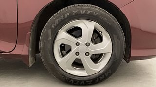 Used 2015 Honda City VX (O) MT Petrol Manual tyres RIGHT FRONT TYRE RIM VIEW