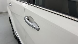 Used 2022 Toyota Innova Crysta 2.7 ZX AT 7 STR Petrol Automatic dents MINOR SCRATCH