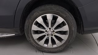 Used 2017 Mercedes-Benz GLS [2016-2020] 350 d 4MATIC Diesel Automatic tyres LEFT REAR TYRE RIM VIEW