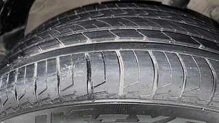 Used 2020 MG Motors Hector 1.5 Sharp DCT Petrol Automatic tyres RIGHT FRONT TYRE TREAD VIEW