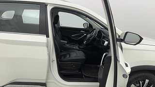 Used 2020 MG Motors Hector 1.5 Sharp DCT Petrol Automatic interior RIGHT SIDE FRONT DOOR CABIN VIEW