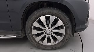 Used 2017 Mercedes-Benz GLS [2016-2020] 350 d 4MATIC Diesel Automatic tyres RIGHT FRONT TYRE RIM VIEW