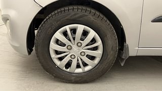 Used 2014 hyundai i10 Sportz 1.1 Petrol Petrol Manual tyres LEFT FRONT TYRE RIM VIEW