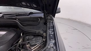 Used 2017 Mercedes-Benz GLS [2016-2020] 350 d 4MATIC Diesel Automatic engine ENGINE LEFT SIDE HINGE & APRON VIEW