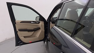 Used 2017 Mercedes-Benz GLS [2016-2020] 350 d 4MATIC Diesel Automatic interior LEFT FRONT DOOR OPEN VIEW
