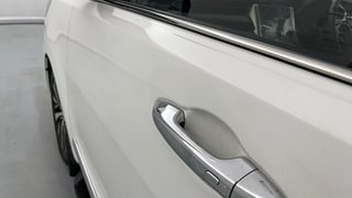 Used 2022 Toyota Innova Crysta 2.7 ZX AT 7 STR Petrol Automatic dents MINOR SCRATCH