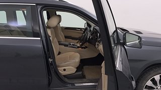 Used 2017 Mercedes-Benz GLS [2016-2020] 350 d 4MATIC Diesel Automatic interior RIGHT SIDE FRONT DOOR CABIN VIEW