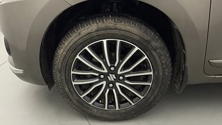 Used 2018 Maruti Suzuki Dzire ZXi Plus AMT Petrol Automatic tyres LEFT FRONT TYRE RIM VIEW