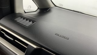 Used 2022 Toyota Innova Crysta 2.7 ZX AT 7 STR Petrol Automatic top_features Airbags