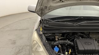 Used 2014 hyundai i10 Sportz 1.1 Petrol Petrol Manual engine ENGINE RIGHT SIDE HINGE & APRON VIEW