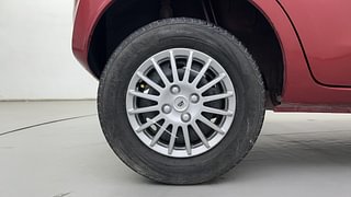 Used 2017 Datsun Redi-GO [2015-2019] S 0.8L Limited Edition Petrol Manual tyres RIGHT REAR TYRE RIM VIEW
