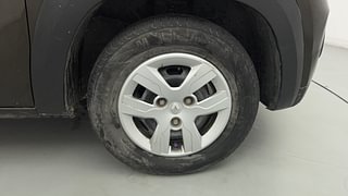 Used 2019 Renault Kwid [2017-2019] RXT 1.0 SCE Special (O) Petrol Manual tyres RIGHT FRONT TYRE RIM VIEW
