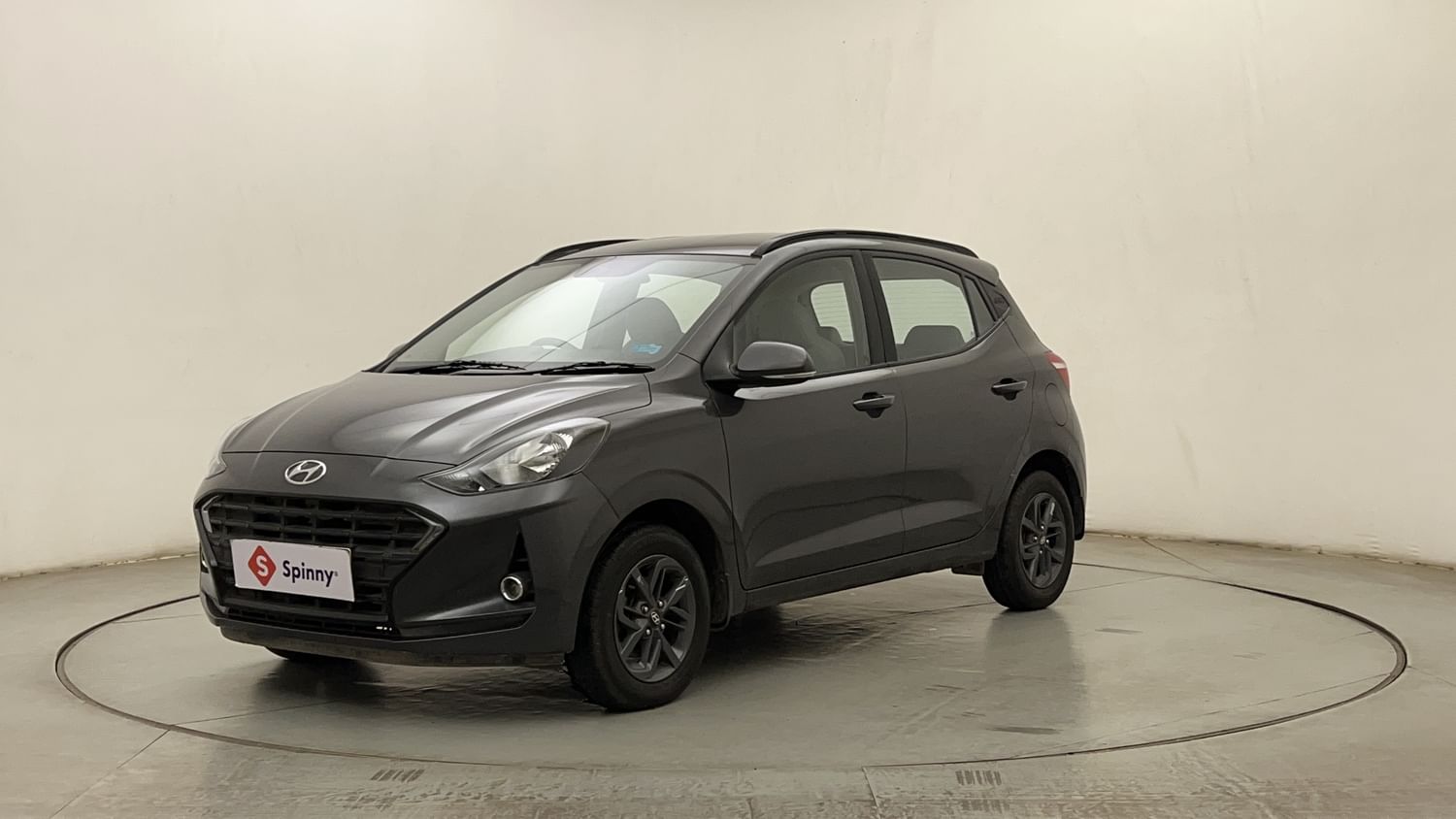 LEFT FRONT CORNER VIEW