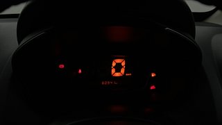 Used 2019 Renault Kwid [2017-2019] RXT 1.0 SCE Special (O) Petrol Manual interior CLUSTERMETER VIEW