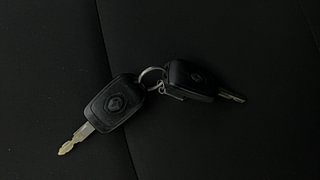 Used 2019 Renault Kwid [2017-2019] RXT 1.0 SCE Special (O) Petrol Manual extra CAR KEY VIEW