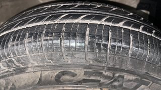 Used 2016 Maruti Suzuki Swift Dzire VXI Petrol Manual tyres RIGHT FRONT TYRE TREAD VIEW