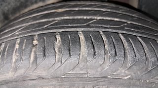 Used 2023 Jeep Compass Limited (O) 1.4 Petrol DCT Petrol Automatic tyres LEFT REAR TYRE TREAD VIEW