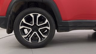 Used 2023 Jeep Compass Limited (O) 1.4 Petrol DCT Petrol Automatic tyres RIGHT REAR TYRE RIM VIEW