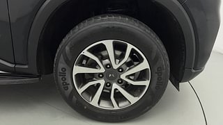Used 2023 Mahindra Scorpio N Z8 L Petrol AT 7 STR Petrol Automatic tyres RIGHT FRONT TYRE RIM VIEW