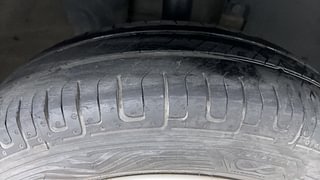 Used 2016 Renault Kwid RXT Petrol Manual tyres RIGHT FRONT TYRE TREAD VIEW