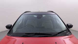Used 2023 Jeep Compass Limited (O) 1.4 Petrol DCT Petrol Automatic exterior FRONT WINDSHIELD VIEW