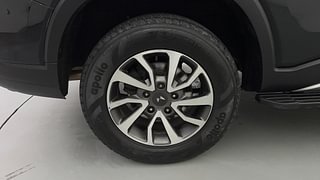 Used 2023 Mahindra Scorpio N Z8 L Petrol AT 7 STR Petrol Automatic tyres RIGHT REAR TYRE RIM VIEW