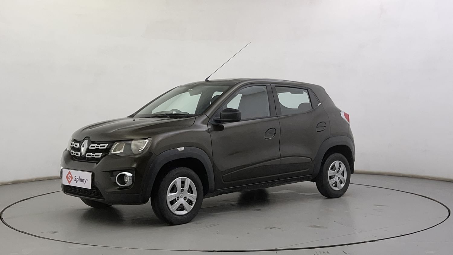 LEFT FRONT CORNER VIEW