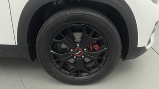 Used 2020 Kia Seltos GTX Plus DCT Petrol Automatic tyres RIGHT FRONT TYRE RIM VIEW