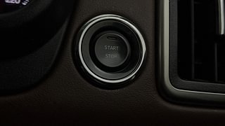 Used 2023 Mahindra Scorpio N Z8 L Petrol AT 7 STR Petrol Automatic top_features Keyless start