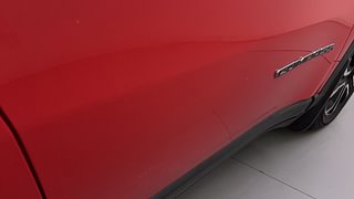 Used 2023 Jeep Compass Limited (O) 1.4 Petrol DCT Petrol Automatic dents MINOR SCRATCH