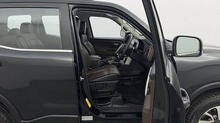 Used 2023 Mahindra Scorpio N Z8 L Petrol AT 7 STR Petrol Automatic interior RIGHT SIDE FRONT DOOR CABIN VIEW