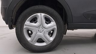 Used 2019 Tata Nexon [2017-2020] XMA AMT Petrol Petrol Automatic tyres RIGHT REAR TYRE RIM VIEW