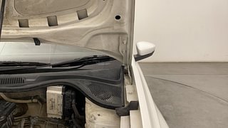 Used 2018 Volkswagen Polo Comfortline 1.0L (P) Petrol Manual engine ENGINE LEFT SIDE HINGE & APRON VIEW