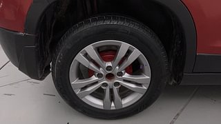 Used 2018 Maruti Suzuki Vitara Brezza VDi (O) Diesel Manual tyres RIGHT REAR TYRE RIM VIEW