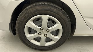 Used 2012 Hyundai Verna Fluidic VTVT 1.6 EX AT Petrol Automatic tyres RIGHT REAR TYRE RIM VIEW
