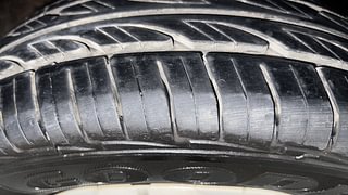 Used 2021 Maruti Suzuki Alto 800 VXi Petrol Manual tyres LEFT FRONT TYRE TREAD VIEW