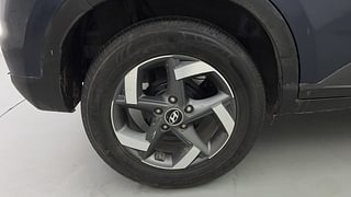 Used 2020 Hyundai Venue SX Plus 1.0 Turbo DCT Petrol Automatic tyres RIGHT REAR TYRE RIM VIEW