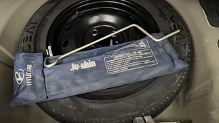 Used 2013 Maruti Suzuki Swift Dzire VXI Petrol Manual tyres SPARE TYRE VIEW